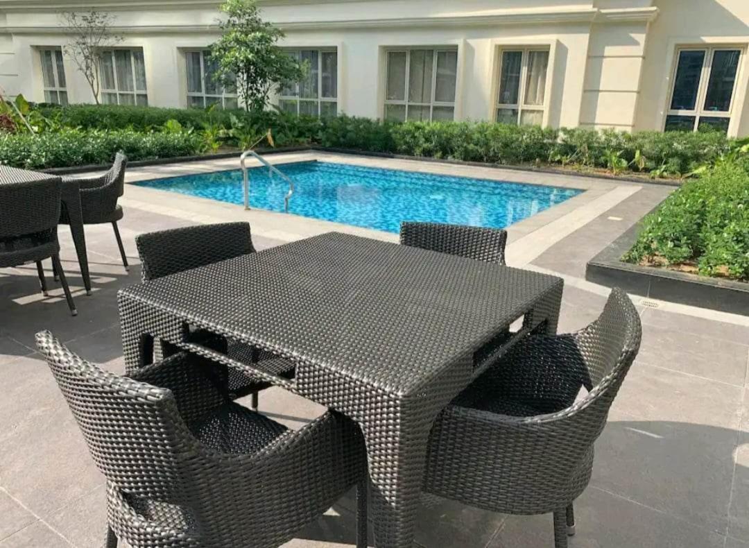 الشقق الفندقية باسايفي  81 Newport C5 10I Balcony & Pool Across Naia T3 المظهر الخارجي الصورة
